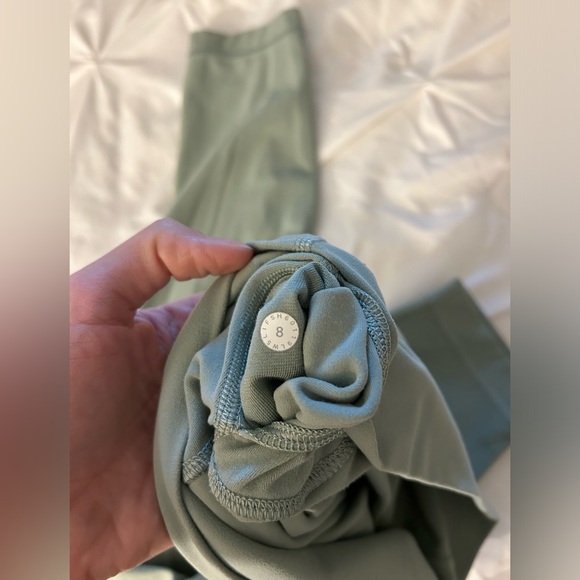 Lululemon Align 7/8 leggings - Picture 3 of 3